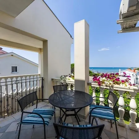 Apartment Apartments Vuzi - 100M From Sea *